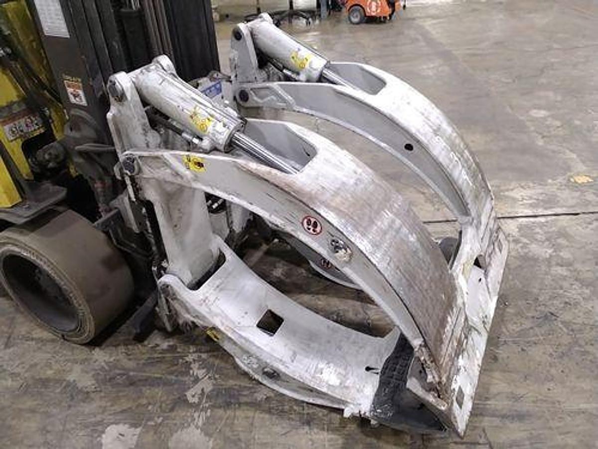 Used 60" CLASS III CASCADE ROLL CLAMP MODEL 25H-RCP-BX07-006 MANUFACTURED 2020