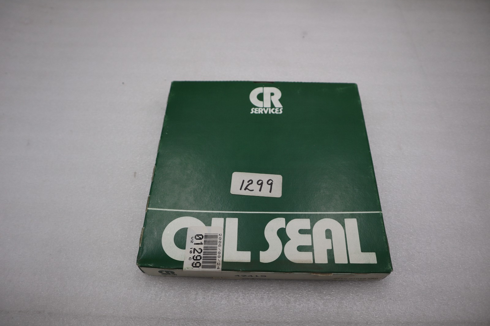 CR SERVICES (SKF) 42419 OIL SEAL NEW (6 AVAILABLE) STOCK 5652A