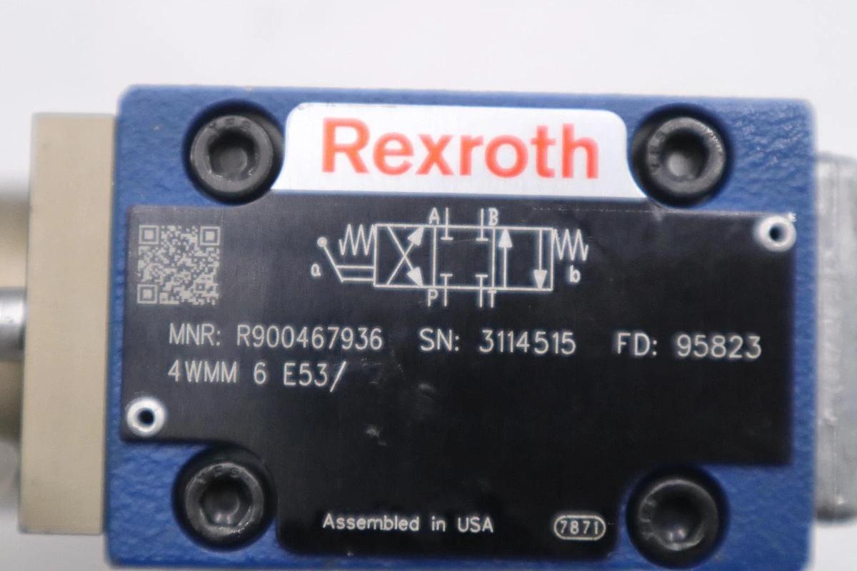 NEW OPEN BOX  REXROTH R900467936  DIRECTIONAL VALVE 4WMM6E53 STK CC185