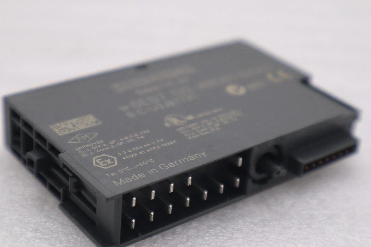 Used Siemens 6ES7 132-4BD01-0AA0 Simatic S7 Output Module STOCK K-3937