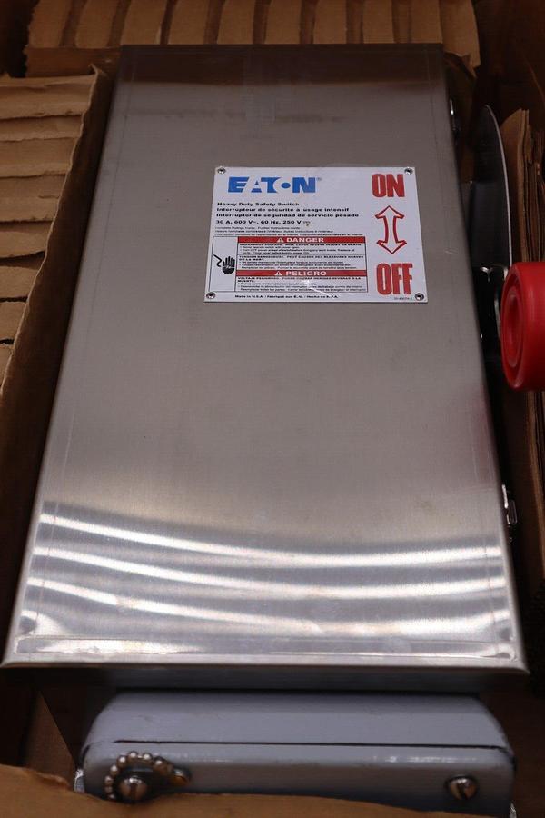 Used NEW Eaton DH361UWK2WR Nema  600V 30A  3 ph  Safety Switch Stainless STOCK W-72