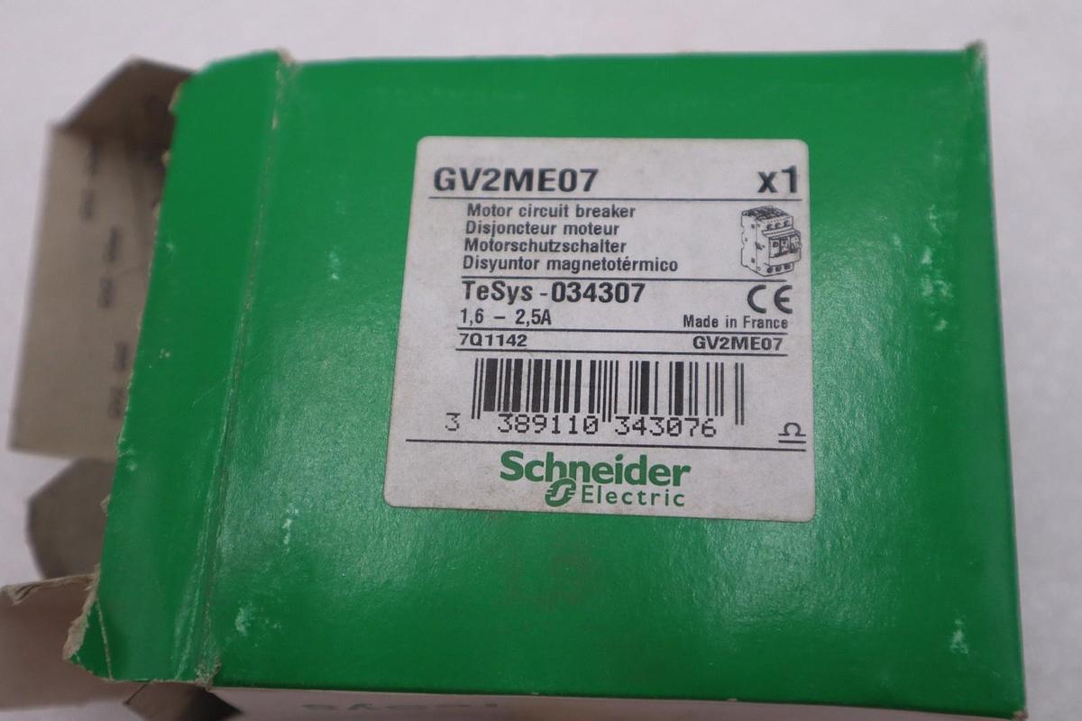 Used LOT OF 3 --- NEW OPEN BOX Schneider GV2ME07 circuit breaker STK K333A