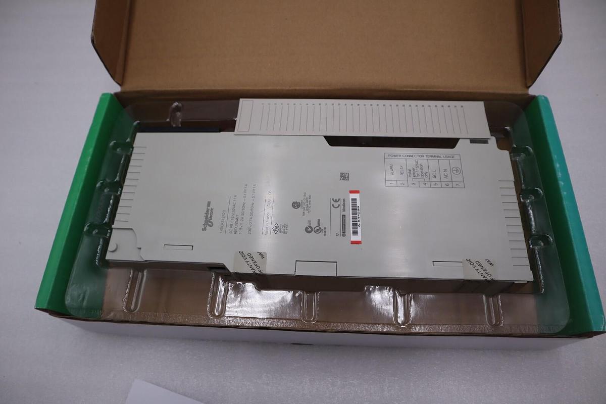 NEW IN BOX SCHNEIDER ELECTRIC 140-CPS-124-20 / 140CPS12420 STOCK G292