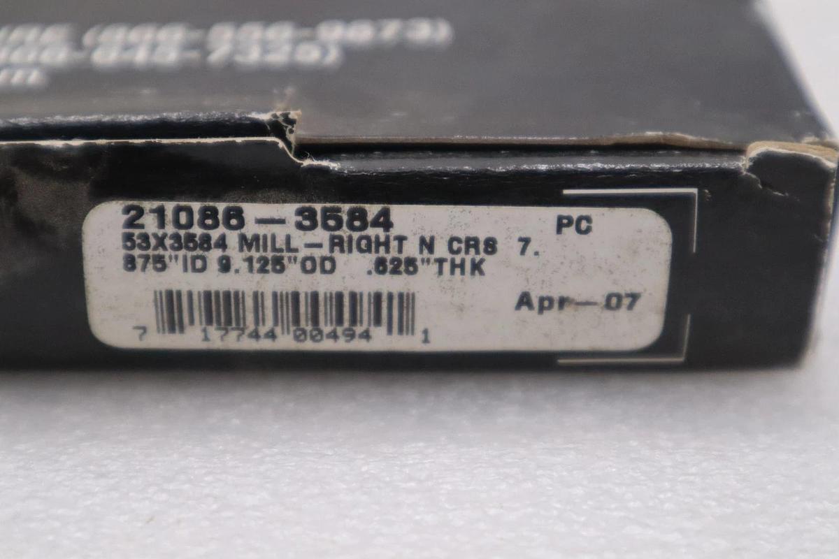 Used GARLOCK KLOZURE 21086-3584 Oil Seal - NEW IN BOX - STOCK GF1084