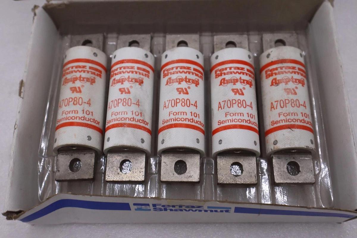 NEW BOX OF 5 FERRAZ SHAWMUT 80A 700V SEMICONDUCTOR FUSE A70P80-4 STOCK GF-633
