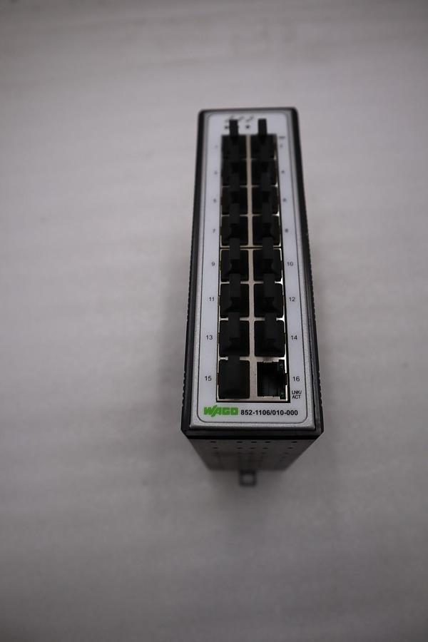 Used NEW OPEN BOX WAGO 852-1106/010-000 NETWORK SWITCH 16 Ethernet ports STK H912A