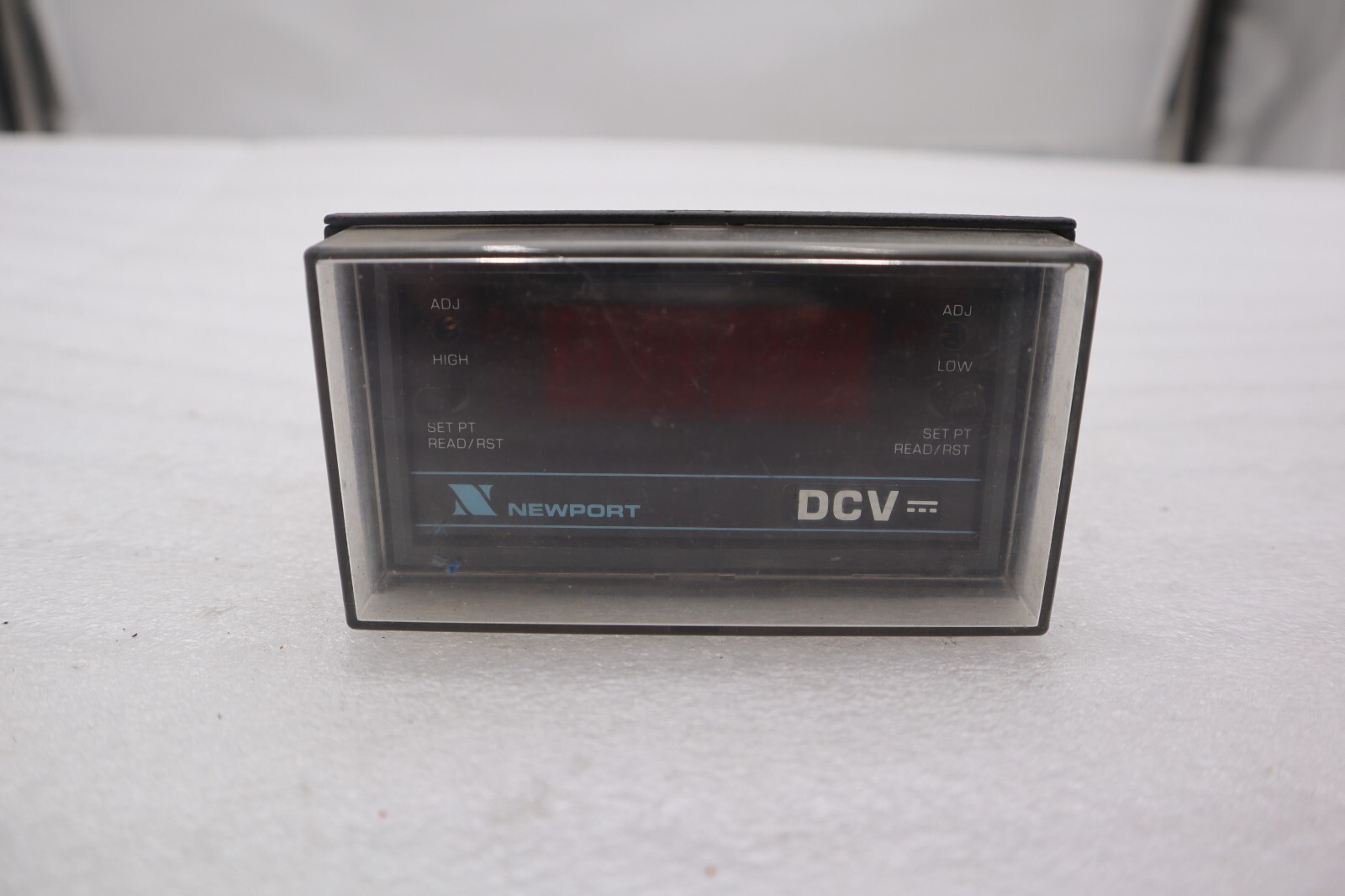 Used NEWPORT QUANTA Q2041 AVR1 Digital Panel Meter #K-2734