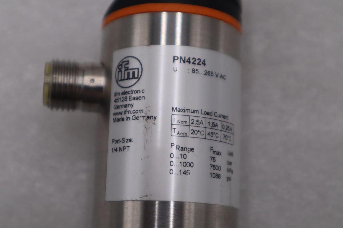 Used Pressure sensor with display PN4224 IFM NEW UNIT STOCK H1079A