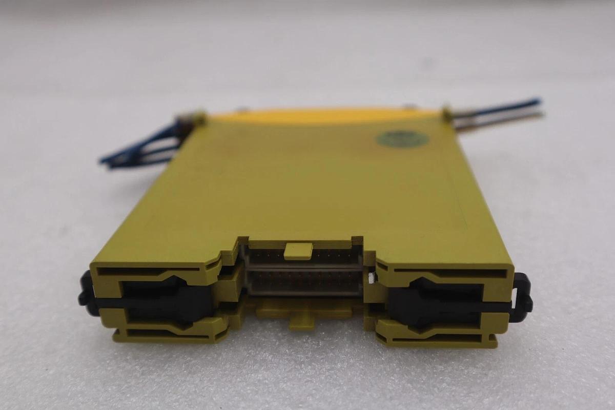Used PNOZ m01p 773500 PILZ Safety Relay STOCK K-3498
