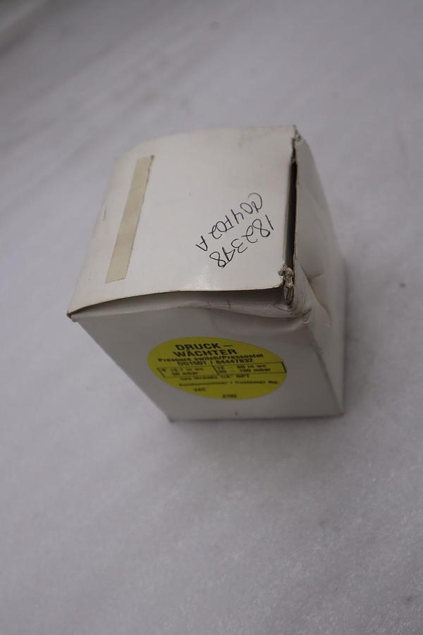 NEW Krom Schroder DG150T Gas Druckwachter Pressure Switch STOCK H1031A
