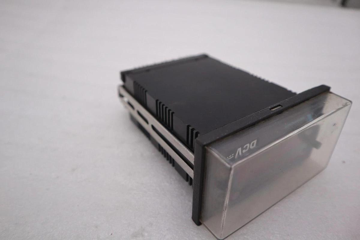 Used NEWPORT QUANTA Q2041 AVR1 Digital Panel Meter #K-2734