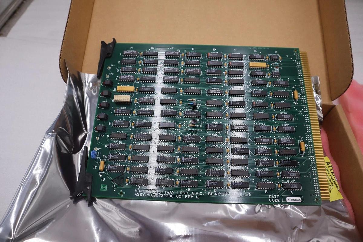 NEW IN BOX HONEYWELL 30732396-501 HIWAY LOGIC PWB STOCK G607