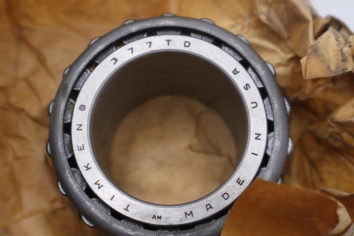 Used NEW OPEN BOX 377TD Timken TAPER ROLLING BEARING STOCK CC242