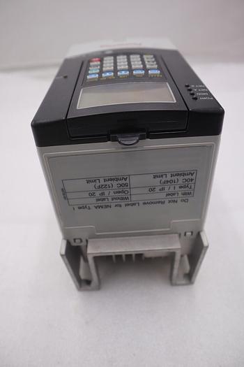 ALLEN BRADLEY DRIVE 20AB4P2A3AYNNNNN 1 HP POWERFLEX 70 VFD 240 V NEW STOCK K3311