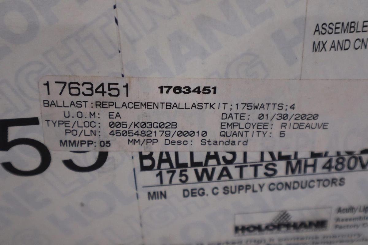 Used HOLOPHANE RBK175MH48B / RBK175MH48B NEW IN BOX STOCK H732