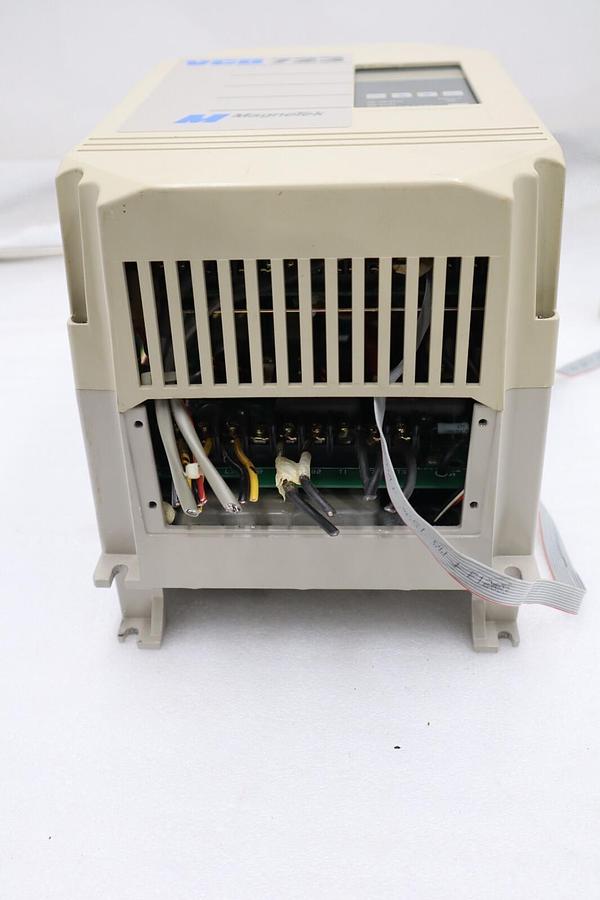 Used MAGNETEK 53SW2003-0000 VCD 723 3 PHASE AC DRIVE/45SW0000-0000 3HP STOCK 1397-C