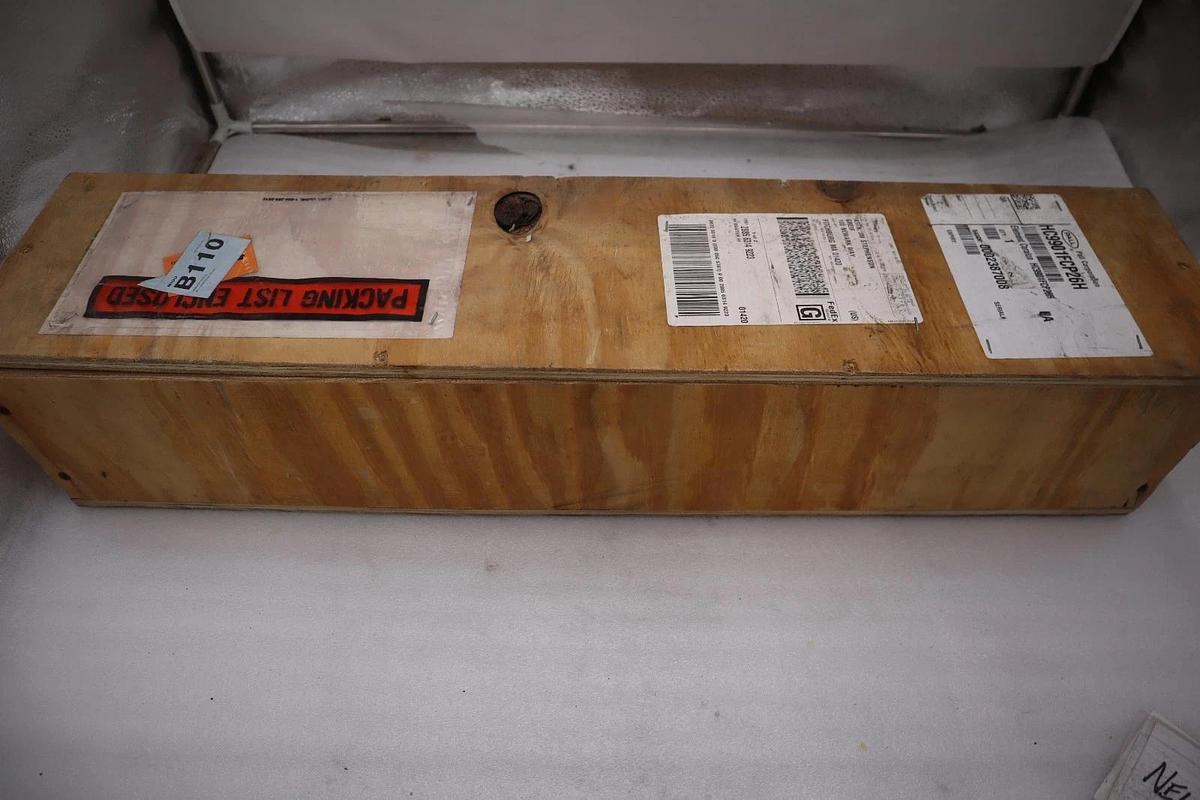 Used Original Pall HC9901FCP26H Filter 2 Microns - NEW IN BOX - STOCK HP196