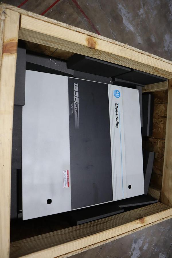 Used Allen Bradley Drive Enclosure 1336S-B015-AF-EN5 W/ 1336S DRIVE COMPONENTS S-634