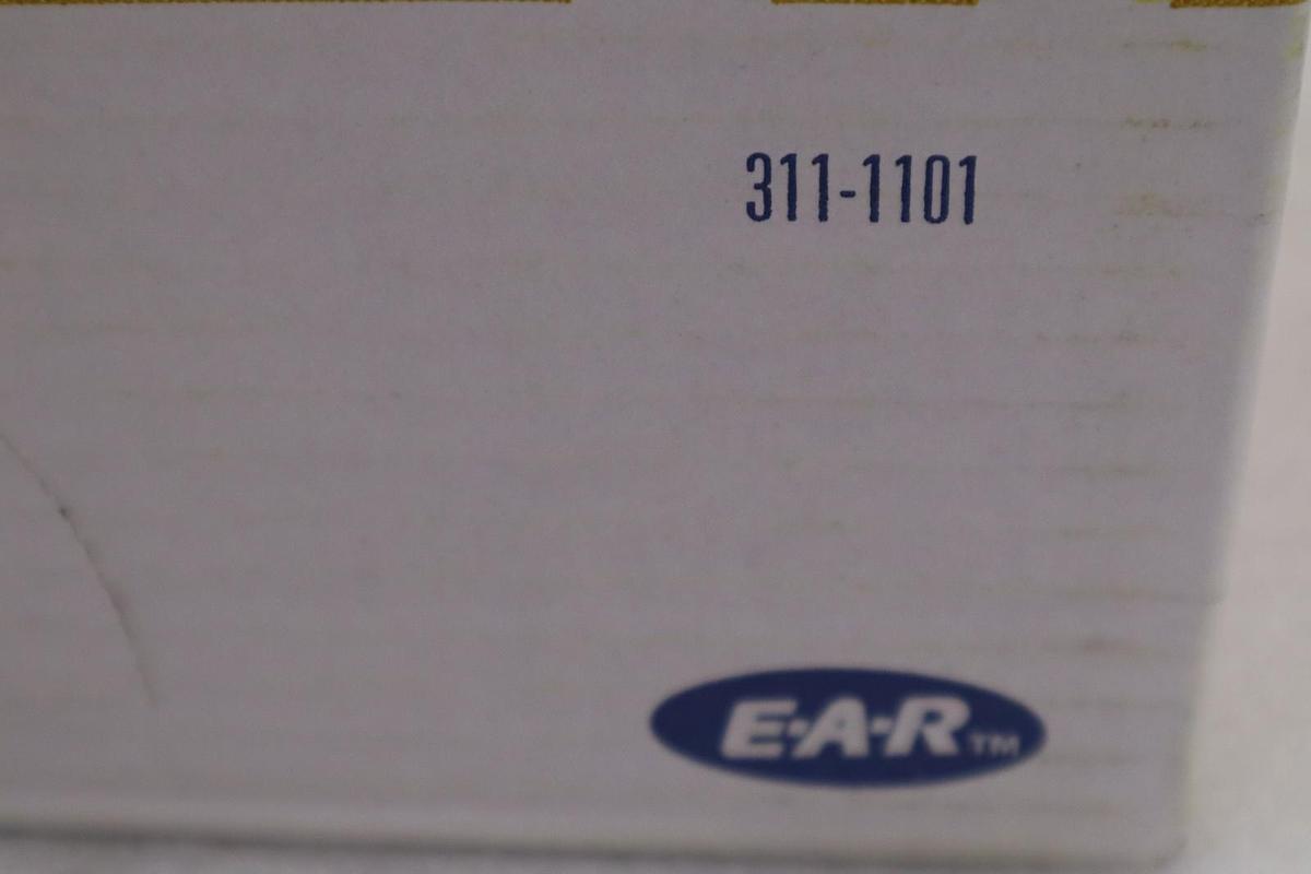3M NOISE REDUCTION 311-1101 STOCK #3242A