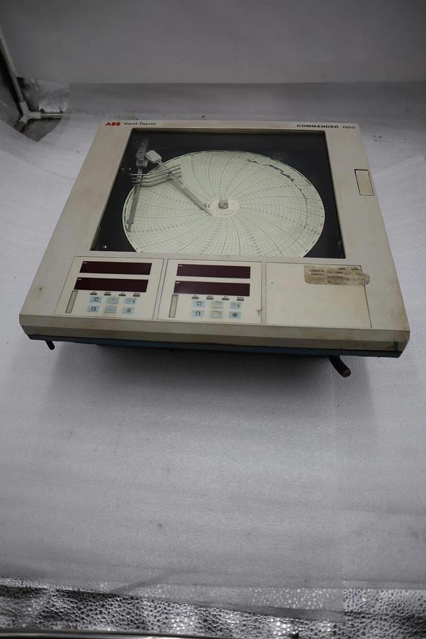 Used ABB Commander 1900 1922RA001100000 Chart Recorder  STOCK 3407-D