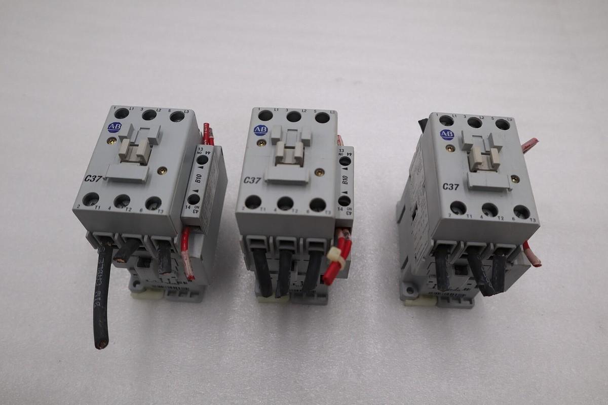 Used ALLEN BRADLEY 100-C37*00 /B CONTACTOR AB STOCK K-441-A