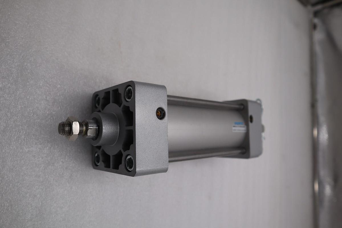 NEW Festo DSNA-N-2 1/2"-4-PPVA-N5-MP2 Standard Cylinder STOCK 5656
