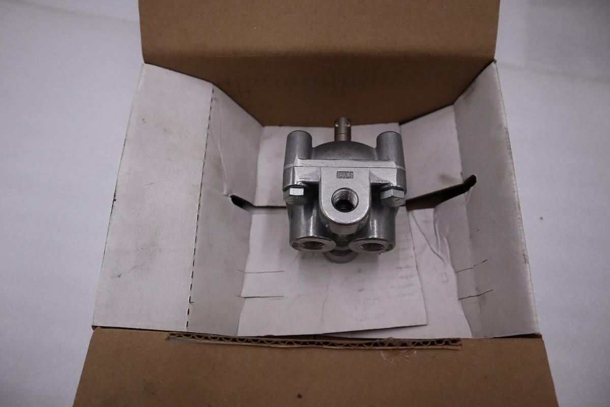 BARKSDALE 9021-M-E VALVE SERIES 9020 - STOCK 3142CC