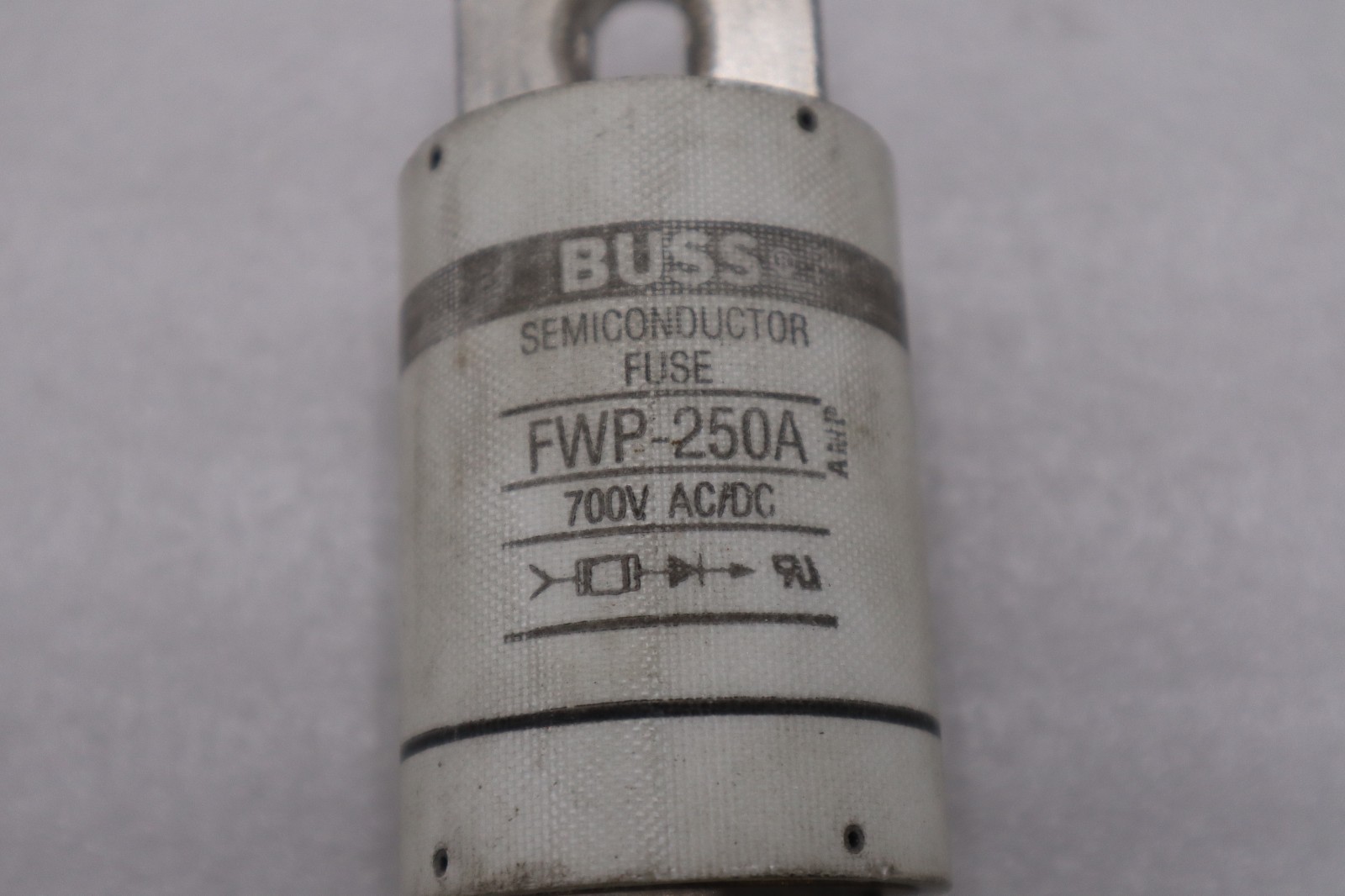 Used LOT OF 2 - BUSS FWP-250A SEMICONDUCTOR FUSE 700V AC/DC 250A - STOCK H-1682A