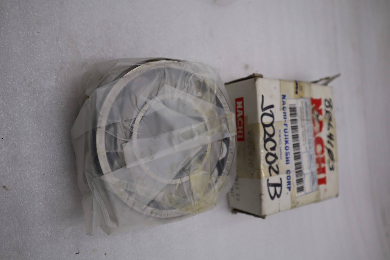 Used NEW OPEN BOX NACHI 22211EXW33C3 BEARING STK H931A