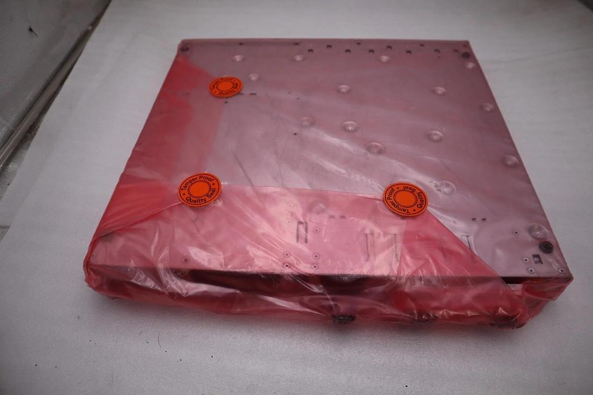 Used CISCO C9300L-24P-4G-E Catalyst Network Advantage Switch 24ports - STOCK GF213