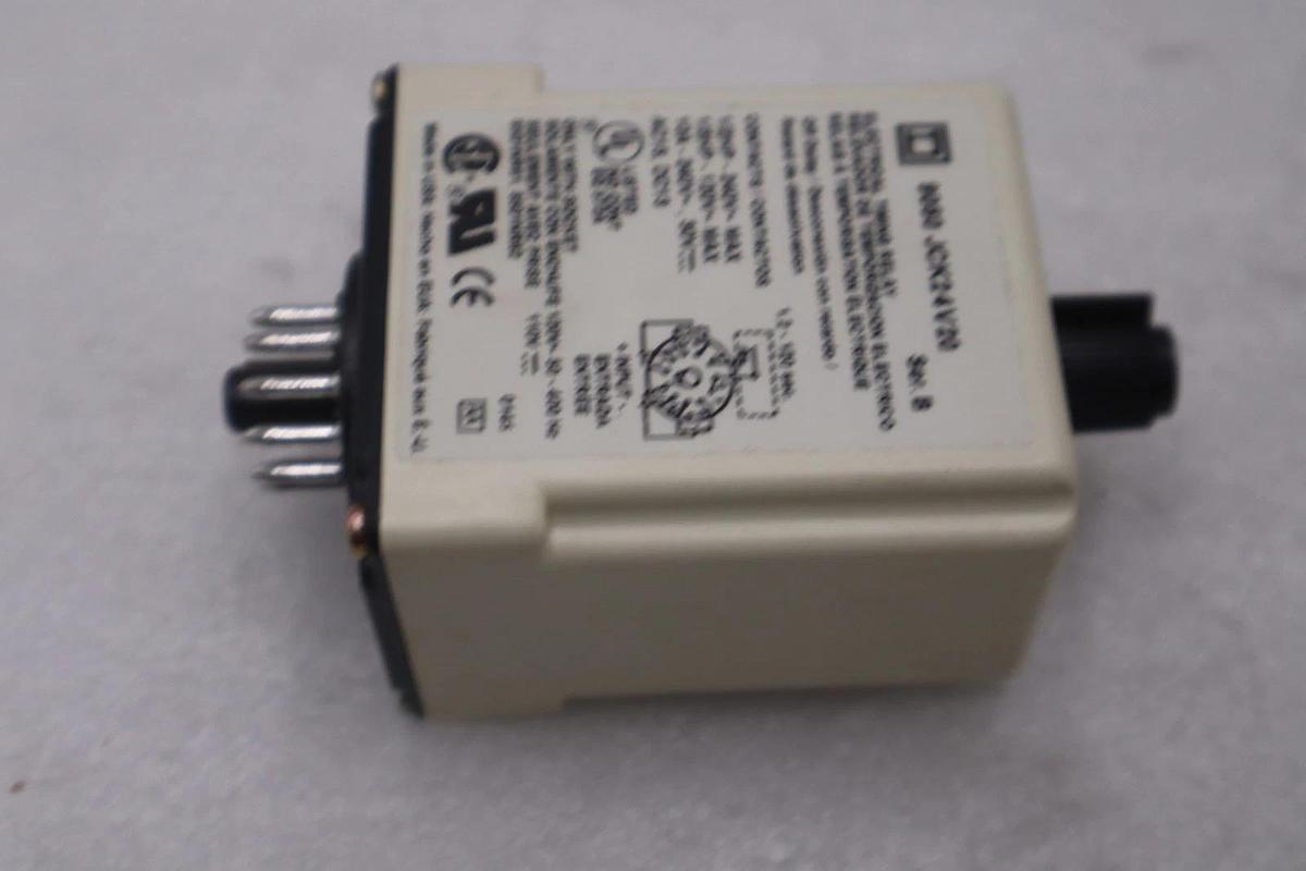 LOT OF 2 --- Square D 9050 JCK24V20 Timing Relay NEW OPEN BOX STK GF699A