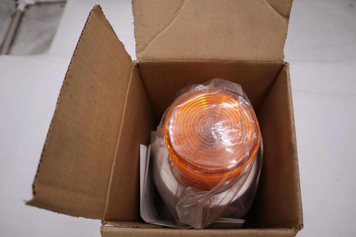 NEW EDWARDS SIGNALING 51XBRFA120A Horn Strobe,Amber,Cast Aluminum,120VAC 41A006