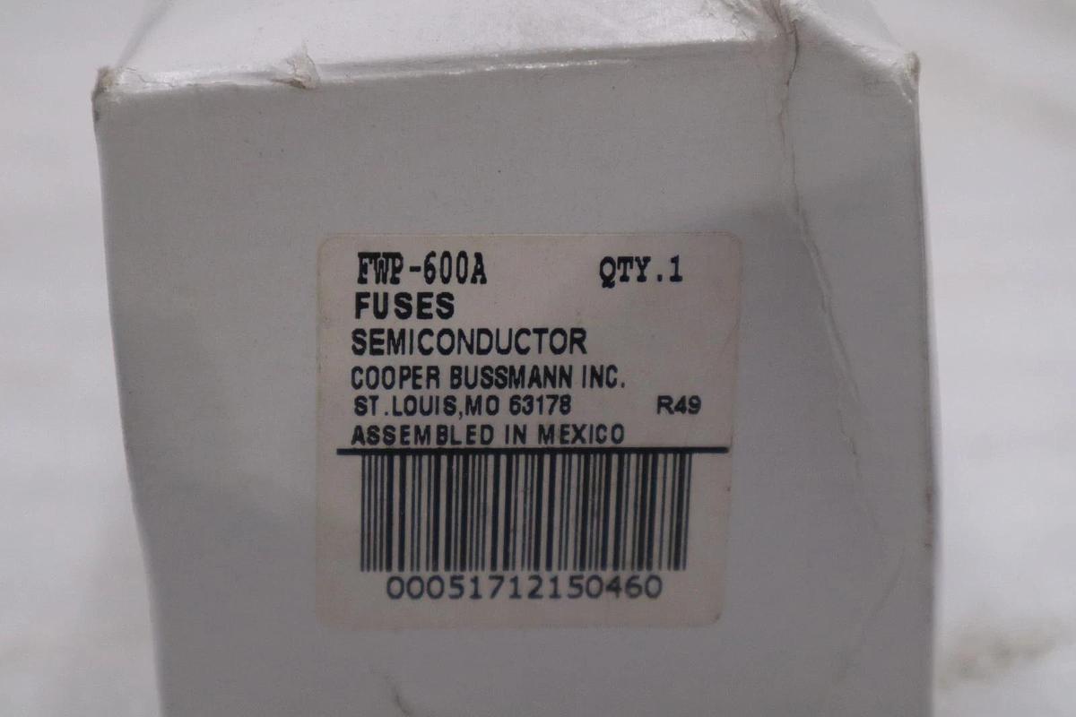 NEW OPEN BOX BUSSMANN FWP-600A FUSE 600A 700V FWP600A STK GF411A