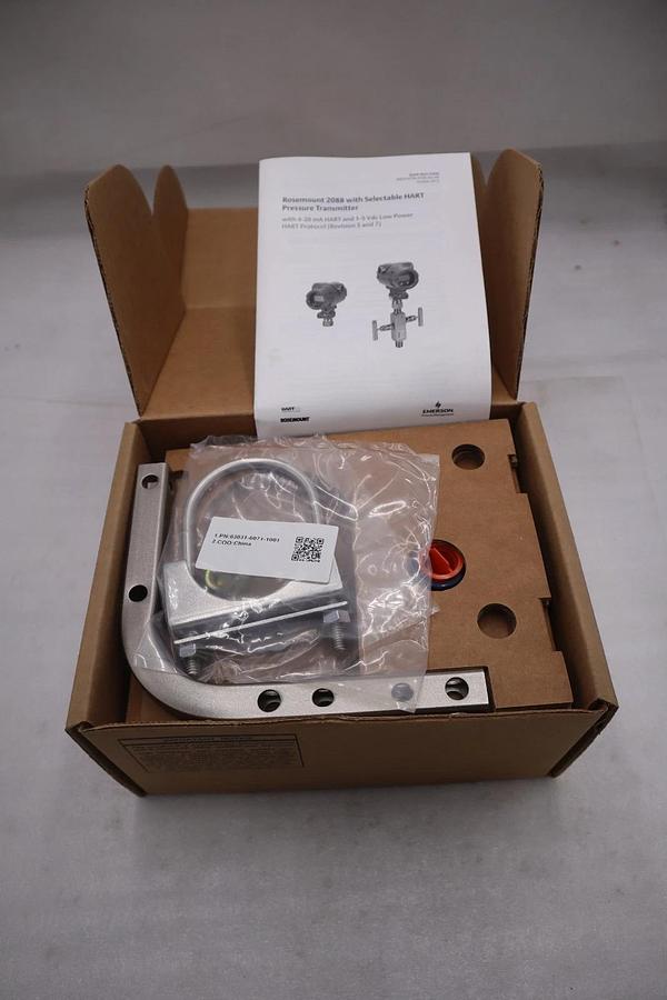 Used ROSEMOUNT 2088G4S22A1B4C6 10.5-36VDC 4000PSI - STOCK GF880