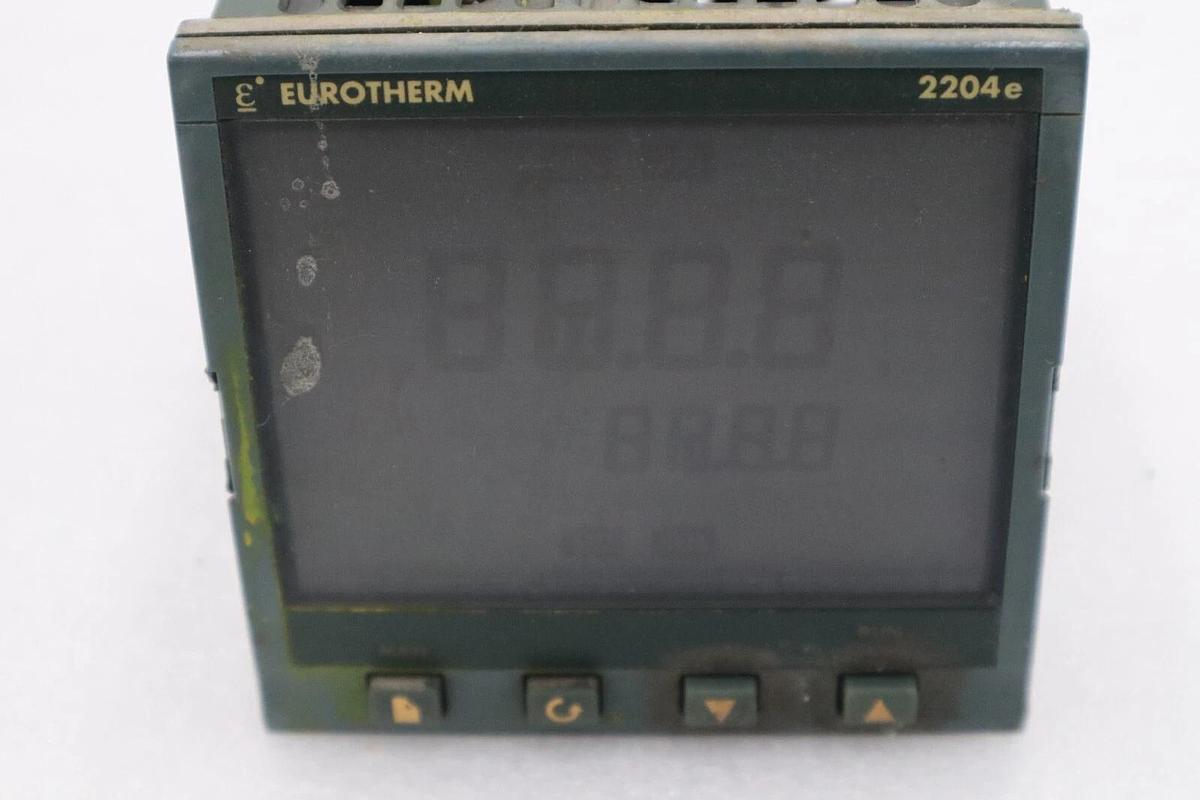 Used EUROTHERM 2204E TEMPERATURE CONTROLLER 2204E/VC/VH/RU/RW/XX/XX... STOCK K-396-D