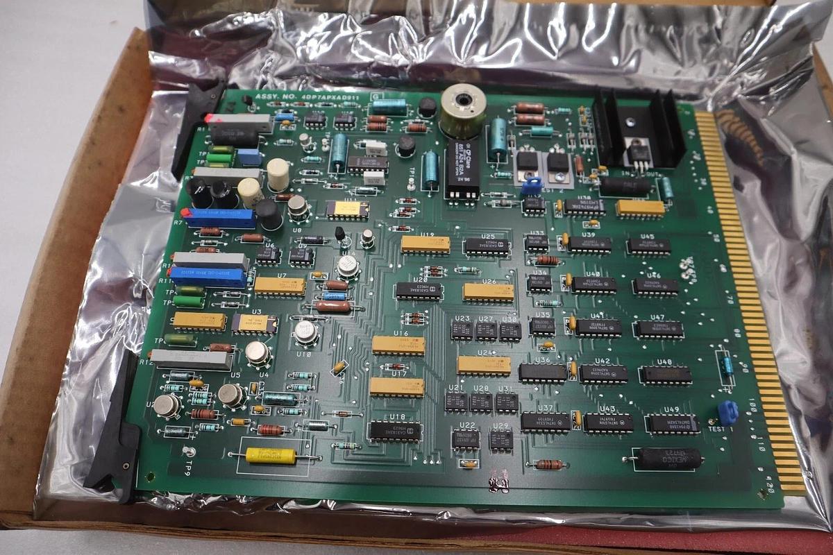 NEW IN BOX HONEYWELL 4DP7APXAD-911 CIRCUIT BOARD STOCK G215