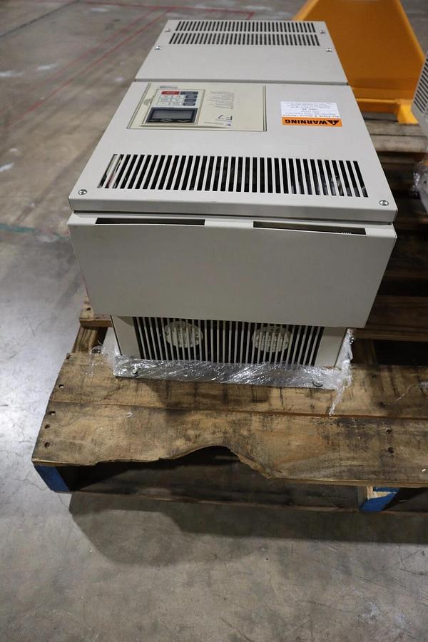 Used YASKAWA CIMR-F7U4055 AC DRIVE OUTPUT 3PH 0-480VAC STOCK S-645