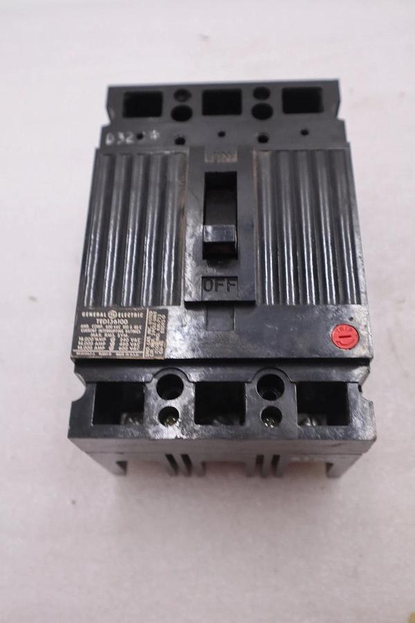 GE TED136100 Molded Case Circuit Breaker 3-Pole STOCK 1013B