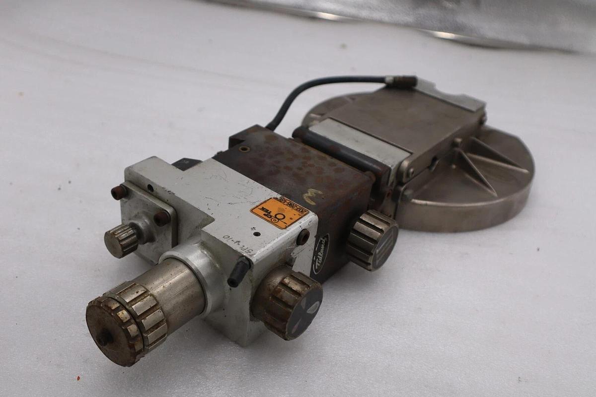 Used Tidland 131921 CLASS III Slitter Knife Holder STOCK S-154-A