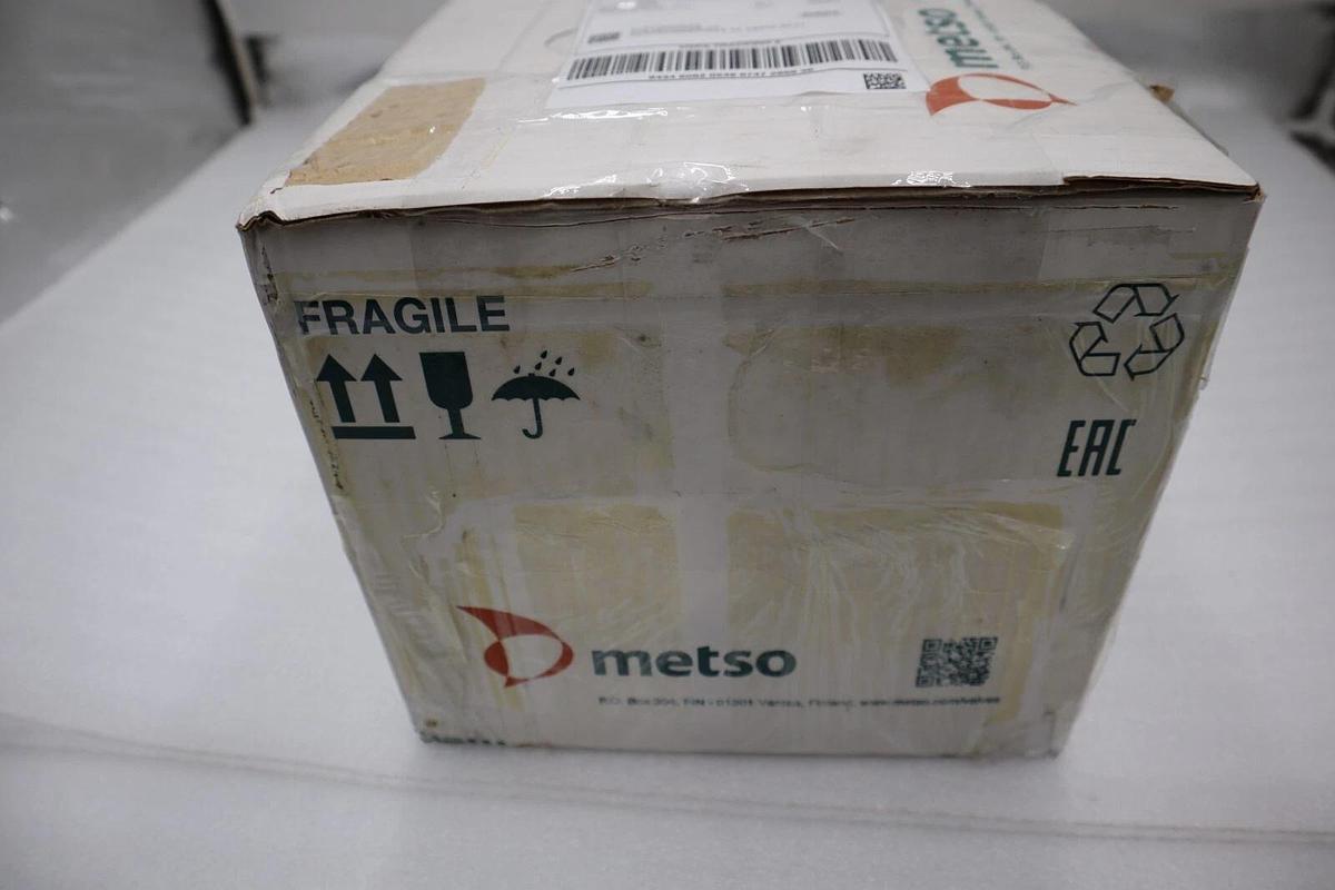 Used NEW METSO AUTOMATION NP726/S1 PNEUMATIC POSITIONER NP700 SERIES STOCK 2432A