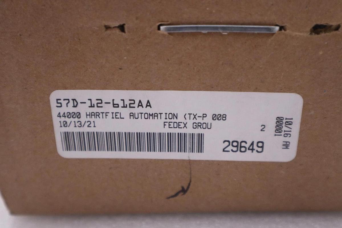 Used NEW IN BOX MAC VALVES INC 57D-12-612AA / 57D12612AA STOCK H80