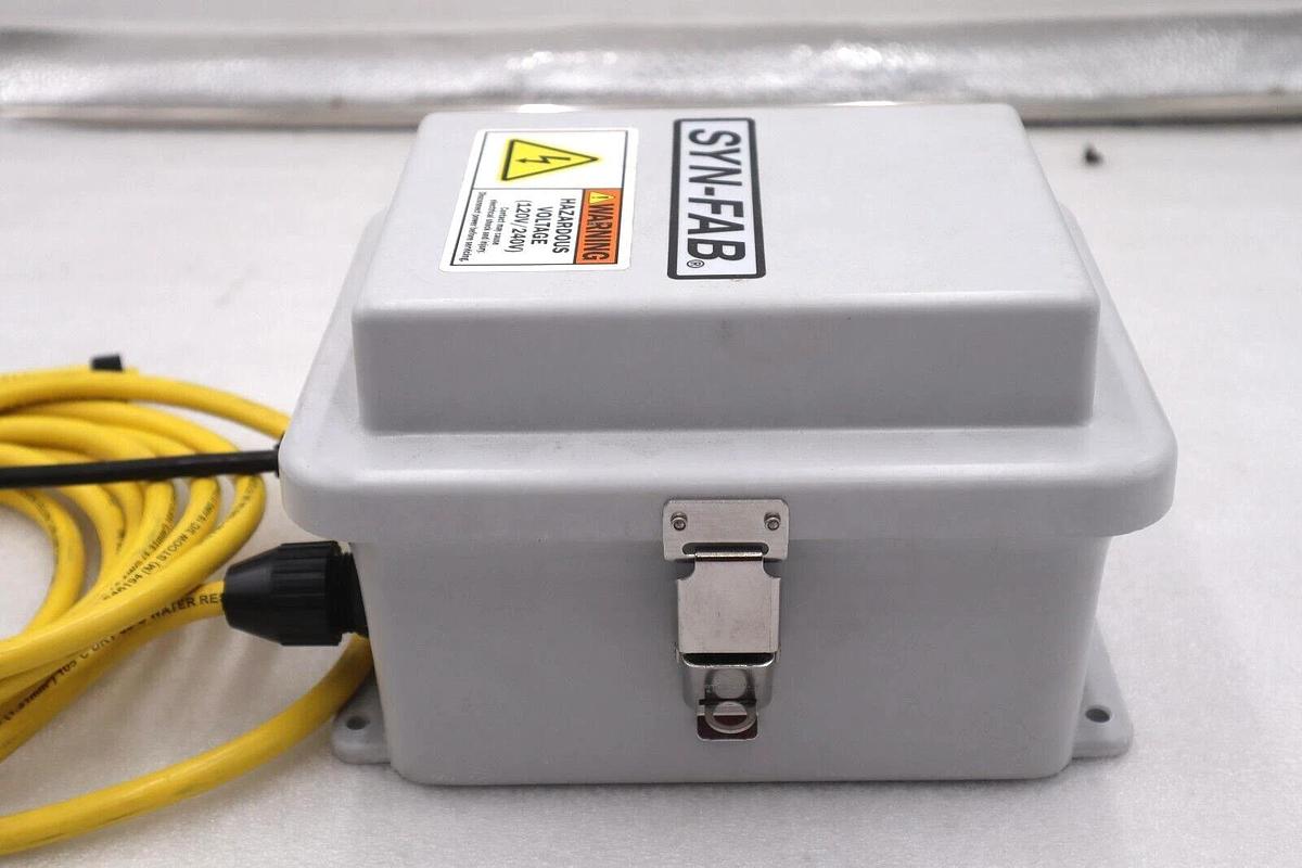 Used Stahlin RJ806HPL Fiberglass Enclosure 1,3R,4X,6P,12,IP66 New Open Box #3564