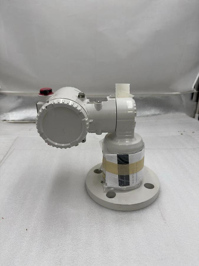 NEW ABB LLT100.AIAH10L5 15.5-42V LASER LEVEL TRANSMITTER STOCK H418