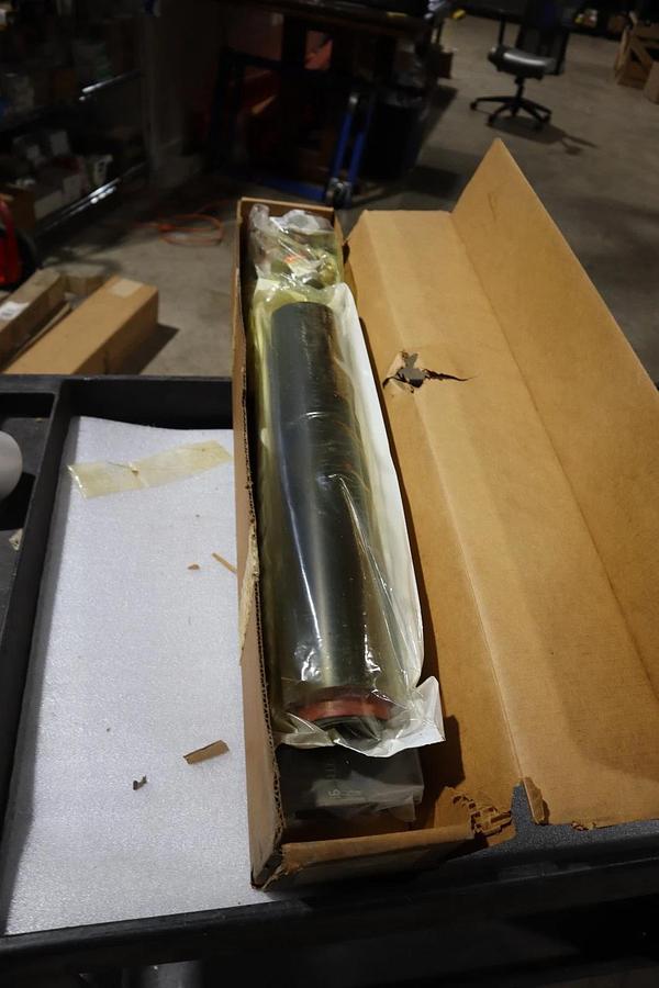 Used RAYCHEM HVS-1523S SHIELDED POWER CABLE JOINT HEAT SHRINK SPLICE KIT #SGF-52