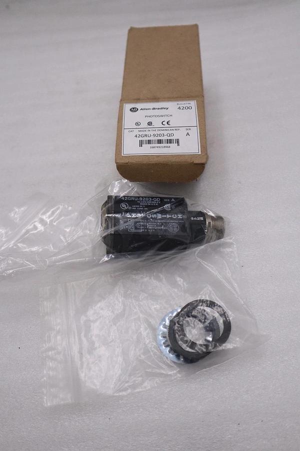 ALLEN BRADLEY 42GRU-9203-QD PHOTOSWITCH PHOTOELECTRIC STOCK H758A