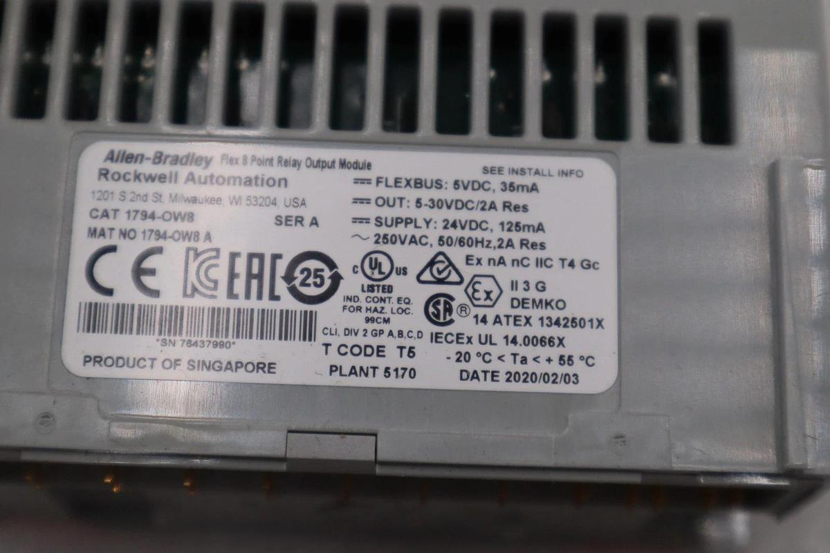 Used NEW OPEN BOX AB Allen Bradley 1794-OW8 Relay Contact Output Module STK K2109CC