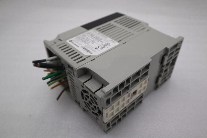 Used ALLEN BRADLEY 22A-D4P0N104 POWERFLEX 4 1.5kW/2.0HP SER A STOCK 5761