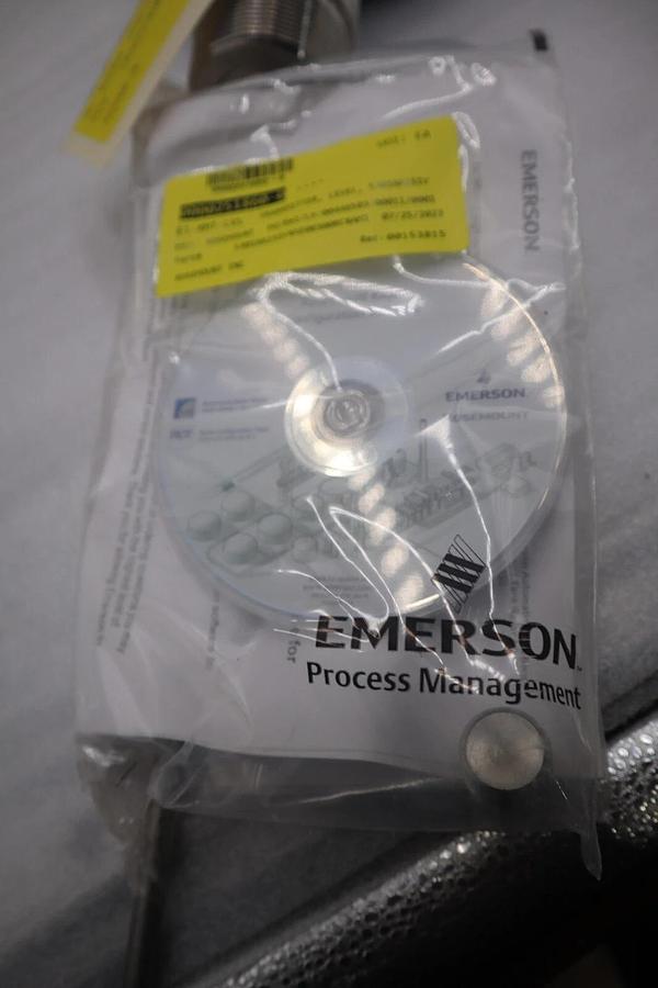Used ROSEMOUNT 5301HA1S1V4AE00300RCNA / 5301H LEVEL TRANSMITTER NEW 2023 STOCK G45A