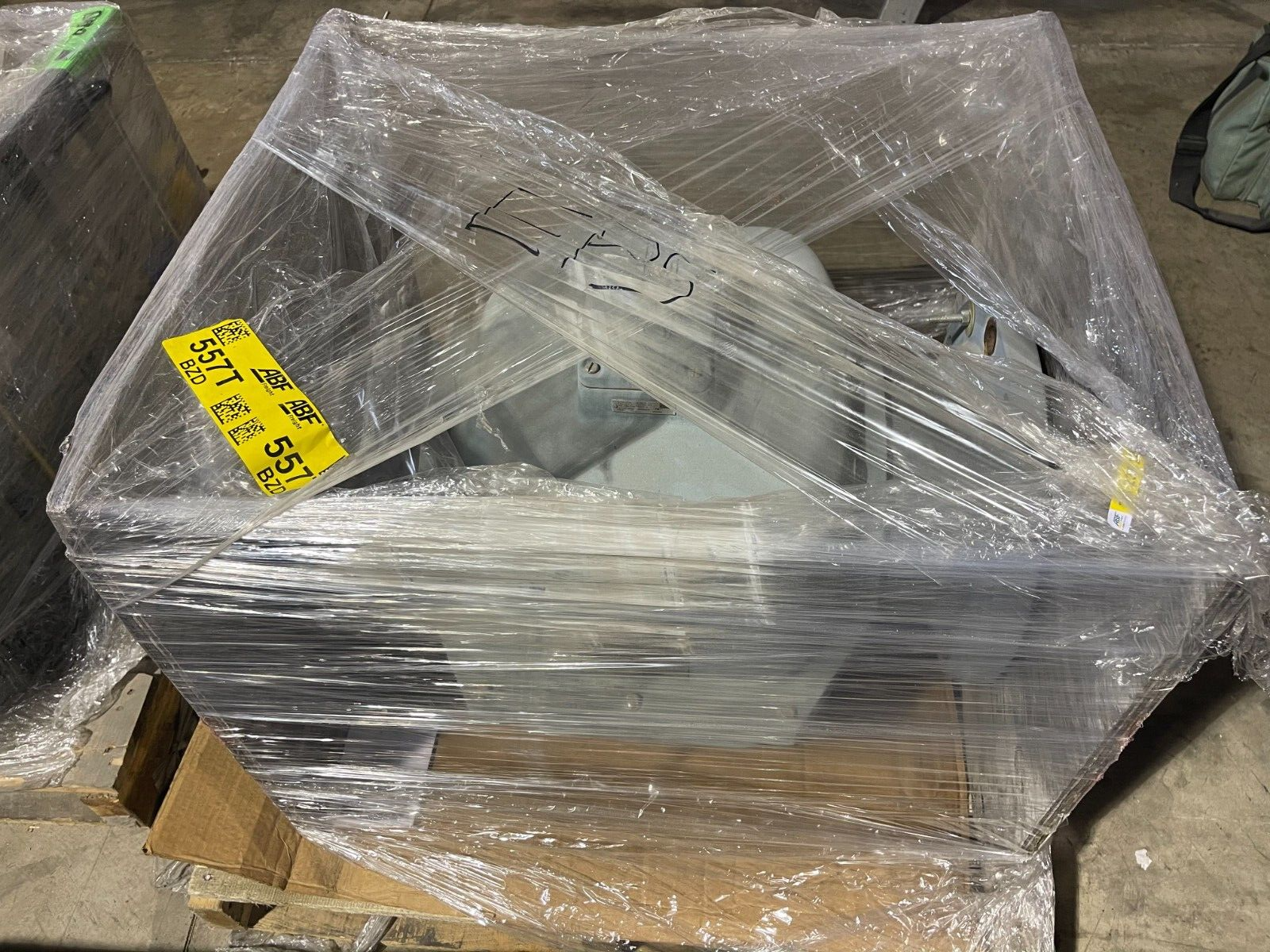 FOXBORO 2800 SERIES 10" MAGNETIC FLOW METER 2810-SABA-TSA-G STOCK W-4