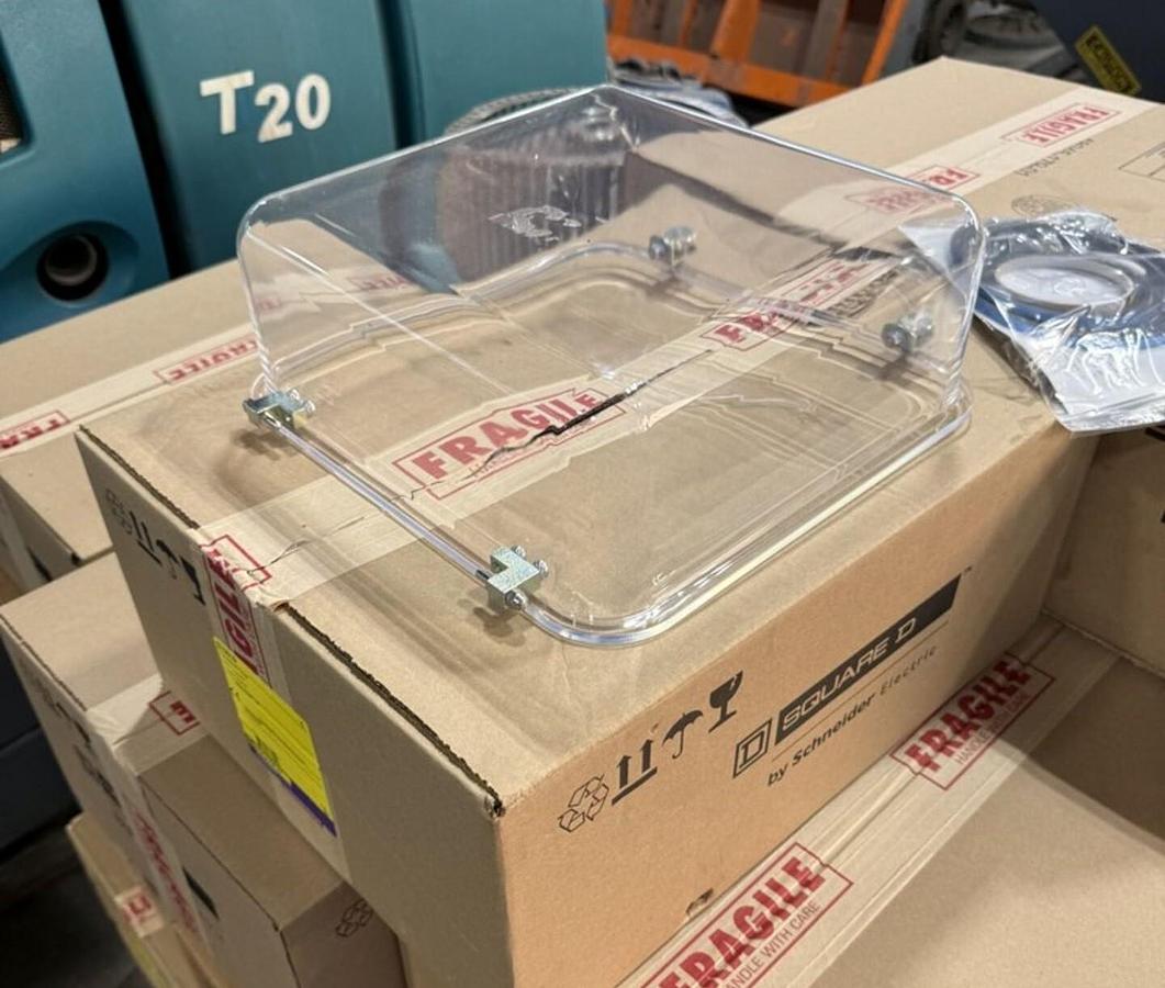 SCHNEIDER ELECTRIC SQUARE D S33859 (26 AVAILABLE) TRANSPARENT COVERS NEW IN BOX